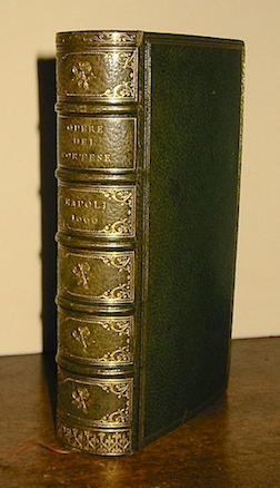 Giulio Cesare (1570-1640) Cortese Opere di Giulio Cesare Cortese in lingua Napoletana, in questa XV. Impressione purgate con somma accuratezza da infiniti errori, che le rendevano manchevoli, e difettose, e ridotte alla vera perfettione dell'Autore 1666 in Napoli per Novello de Bonis. Ad istanza d'Adriano Scultore all'Insegna di San Marco